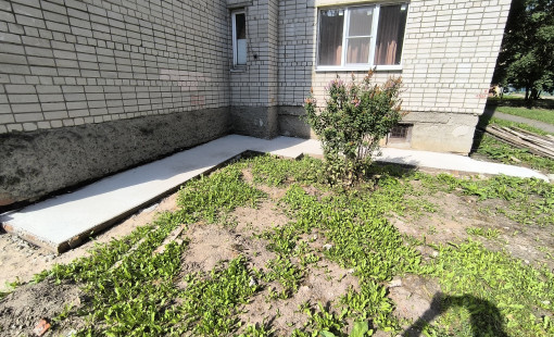 Отмостка из брусчатки в Вологде — эстетика и надежность от компании А-Профиль